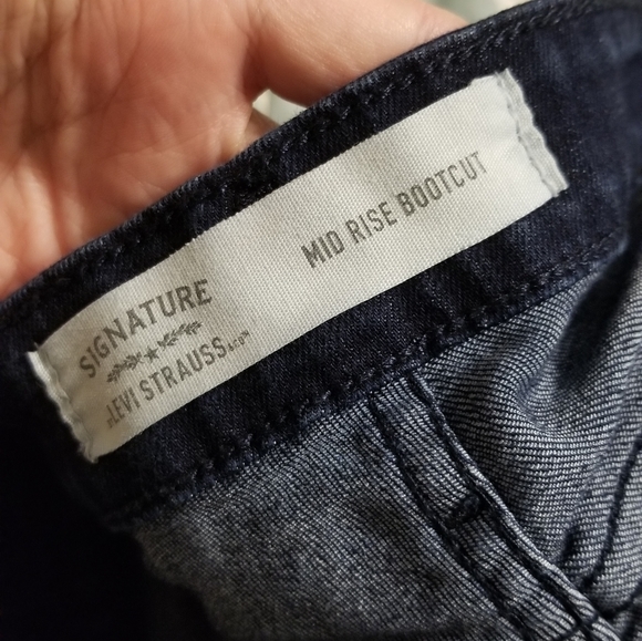 Size 18 midrise bootcut jeans - Picture 4 of 5